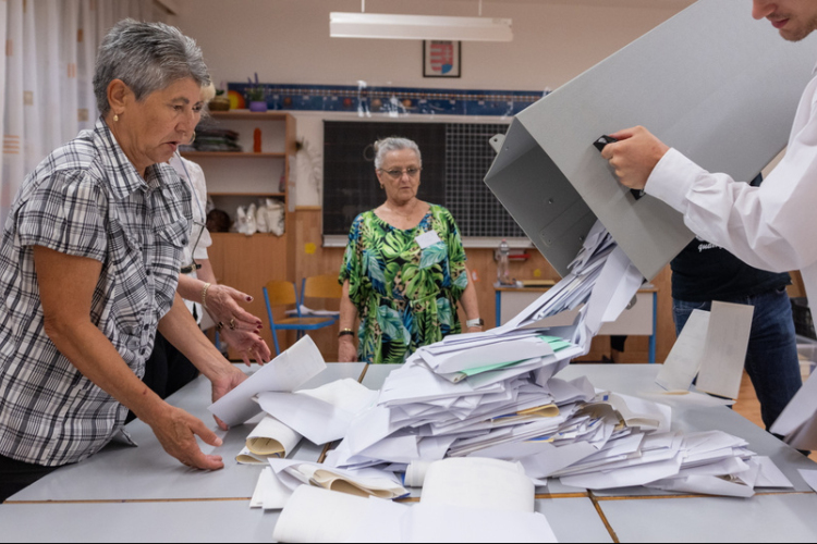 Ma kezdődik a főpolgármester-választás érvényes szavazatainak újraszámlálása