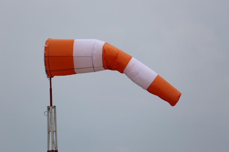 Enyhe, de szeles idő várható a hétvégén